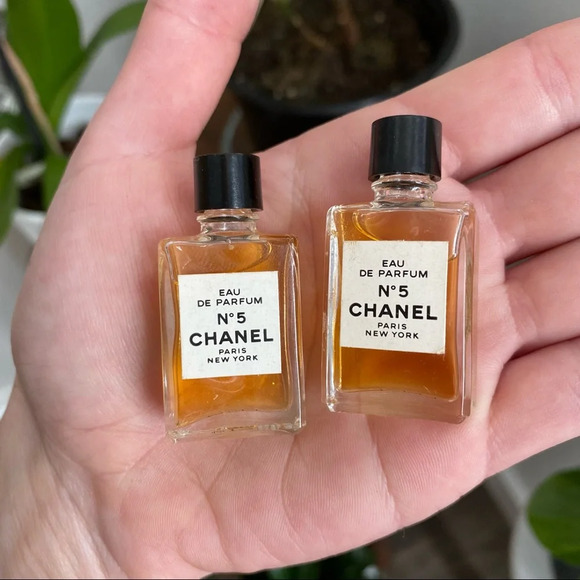 Vintage Mini Chanel No 5 Eau de Parfum - Picture 5 of 7